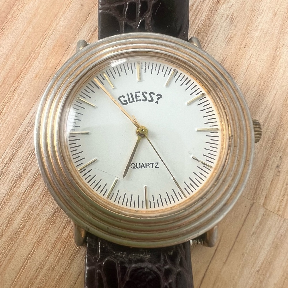 Vintage Guess gold tone brown leather dress watch NEW BATTERY